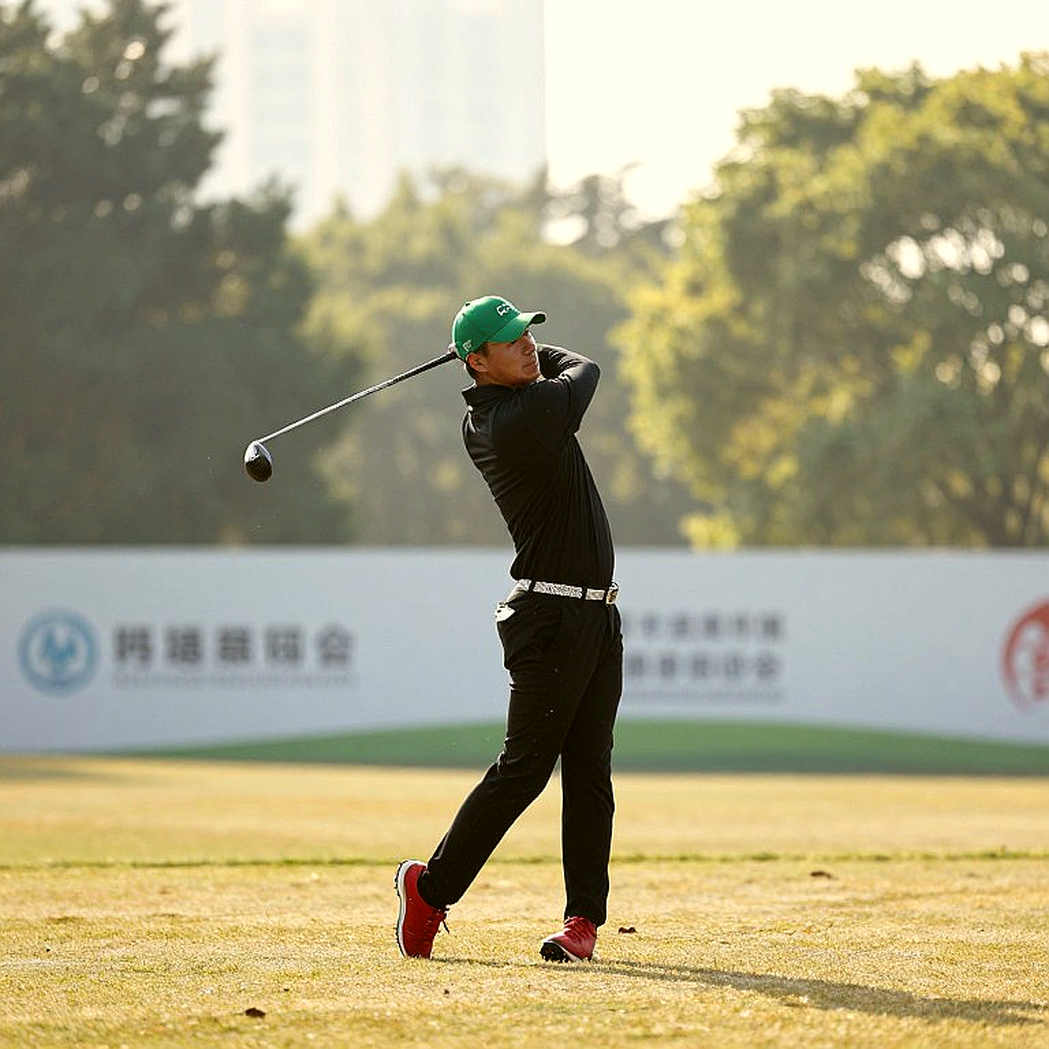 LIV Golf: दिवालिया फाइलिंग से 76 दिन पहले CEO स्कॉट ओ'नील को मिले 6.3 मिलियन डॉलर — देनदारों की कतार में खिलाड़ी सबसे आगे